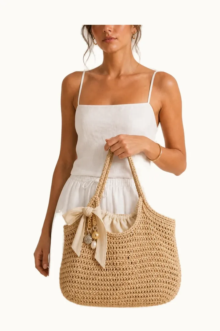 Shopper bag with charm details